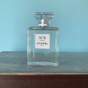 No 5 L’eau Chanel Perfume